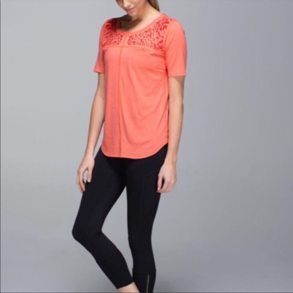 Lululemon Run Away coral tee shirt